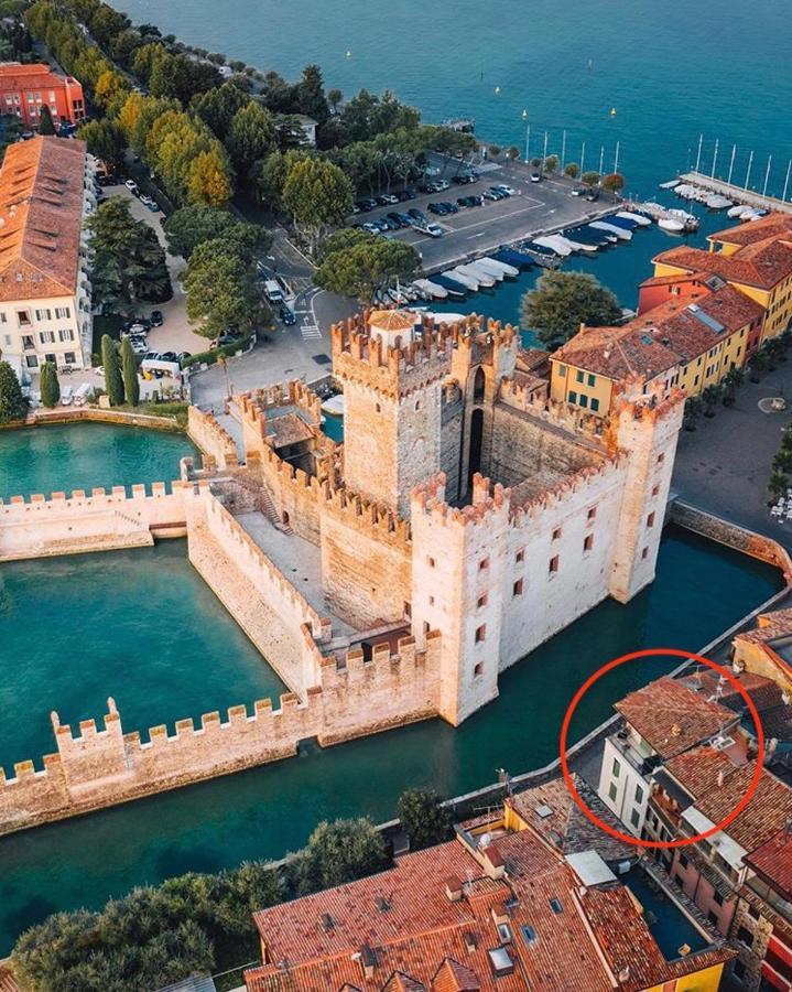 Appartement Castello Mavino à Sirmione Extérieur photo